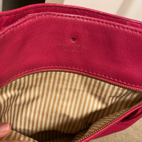 Kate Spade New York Cobble Hill Ellen Cross Body deep pink - Picture 9 of 13